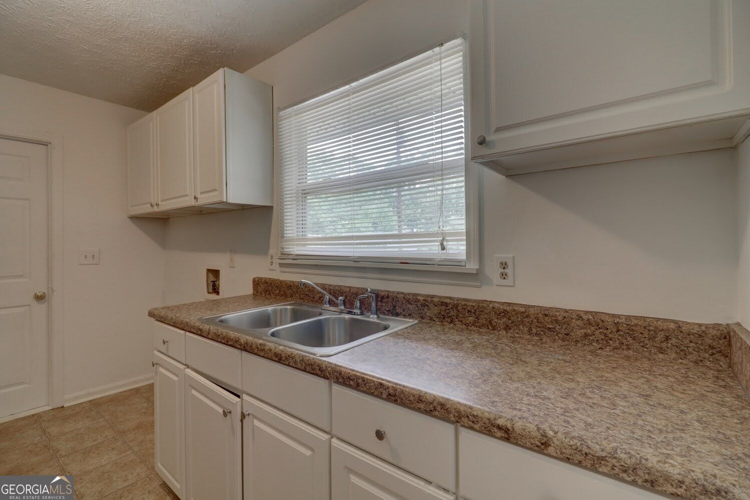 4749 Lost Colony Court Property Photo 5