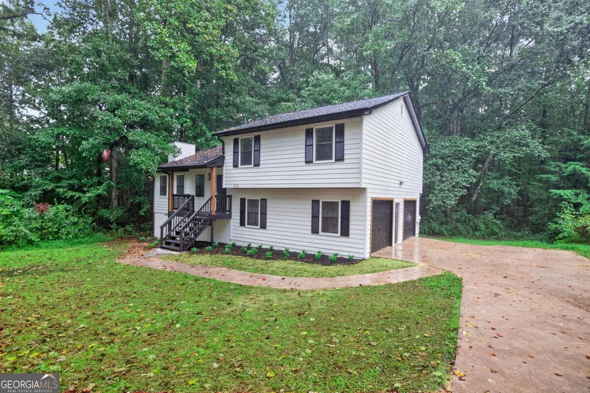 711 Mary Erna Drive Property Photo 2