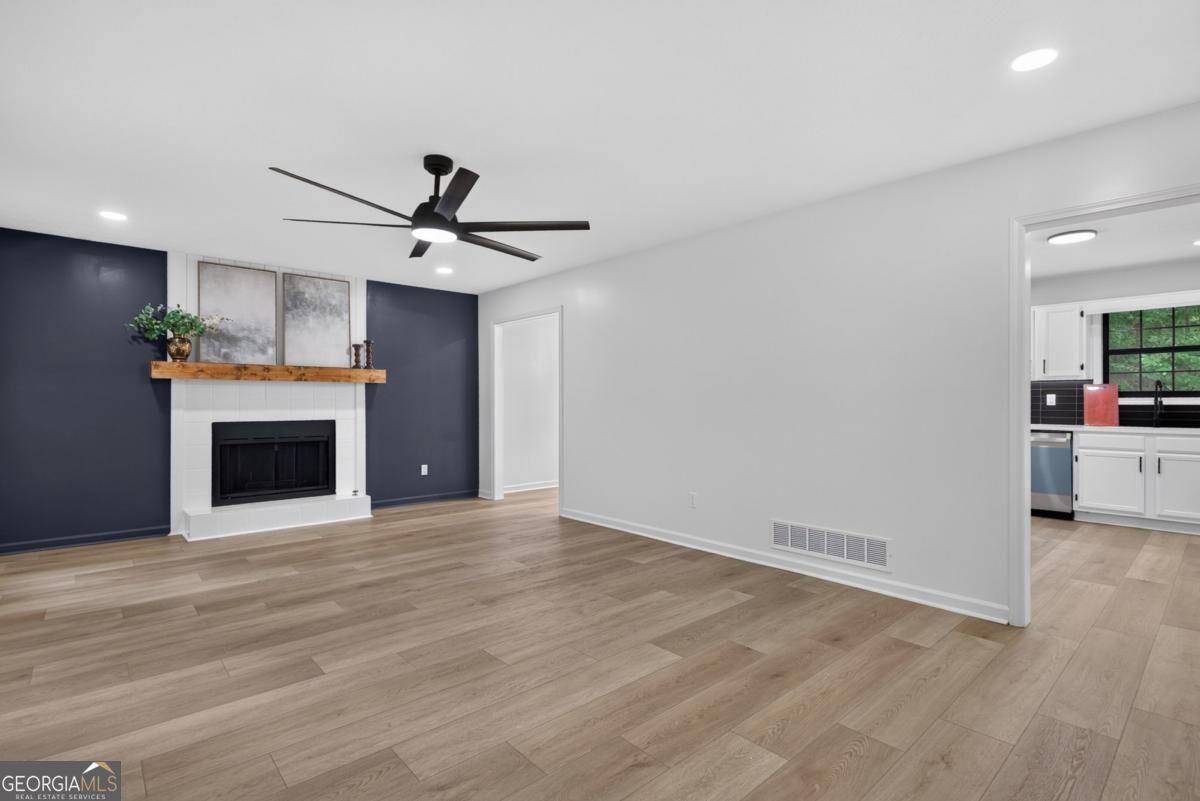 711 Mary Erna Drive Property Photo 6