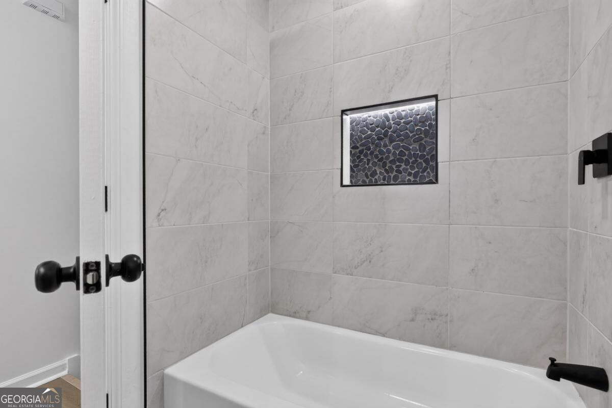 711 Mary Erna Drive Property Photo 10