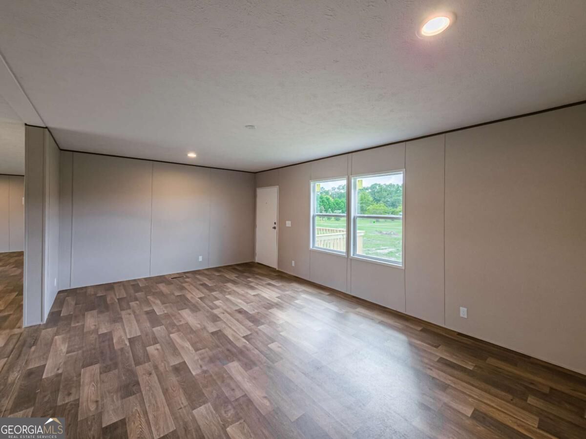 195 Meadow Hill Lane Property Photo 10