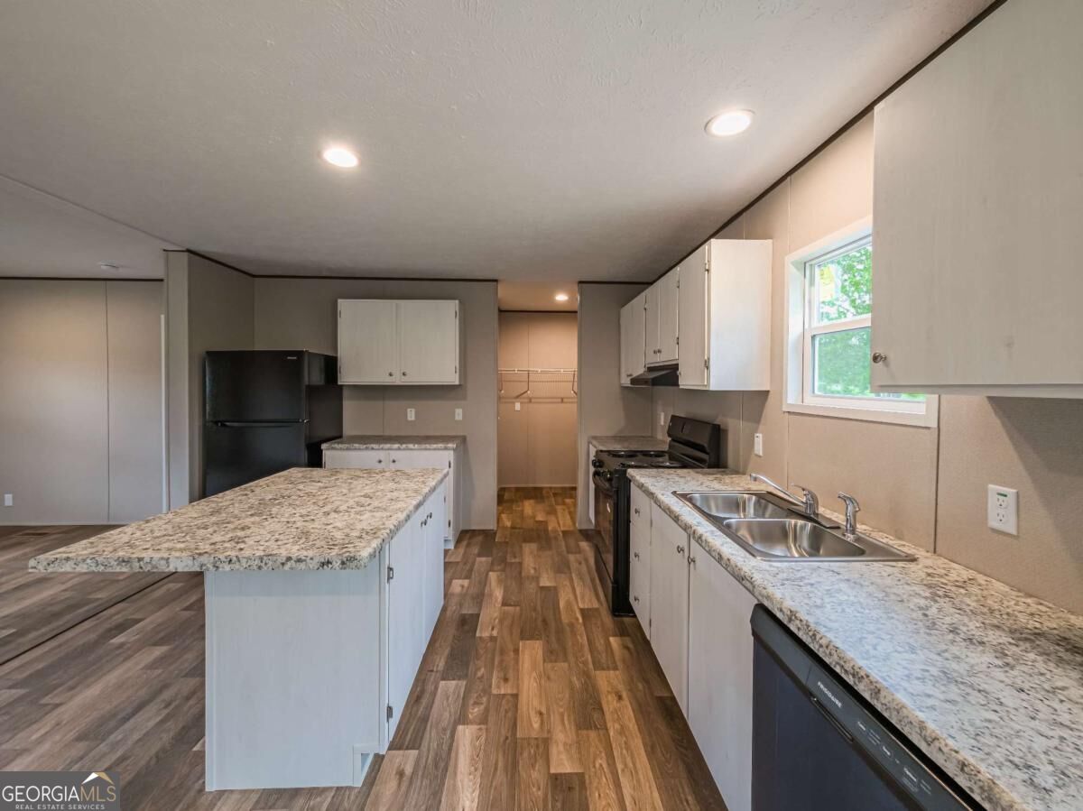 195 Meadow Hill Lane Property Photo 15