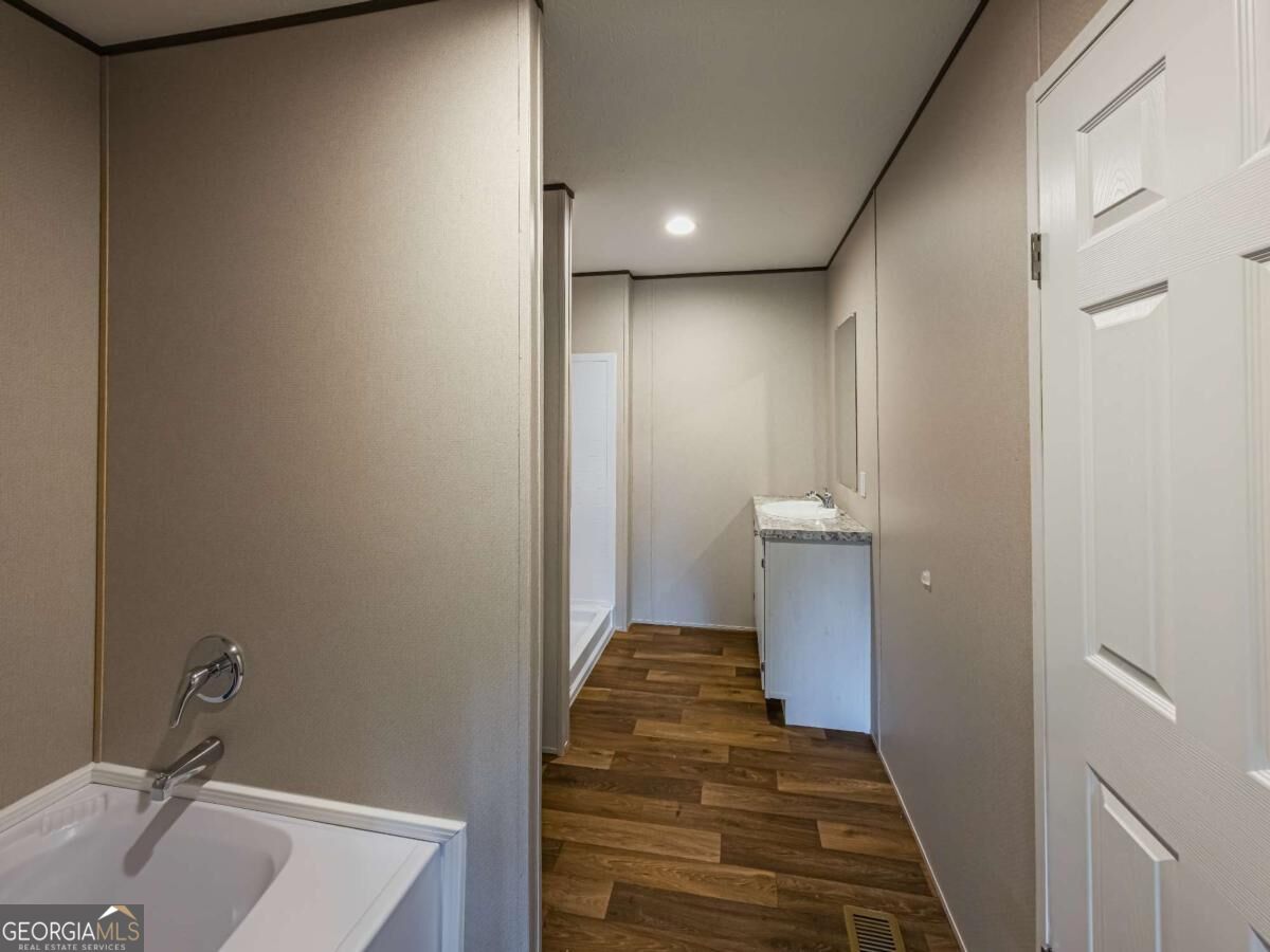 195 Meadow Hill Lane Property Photo 24