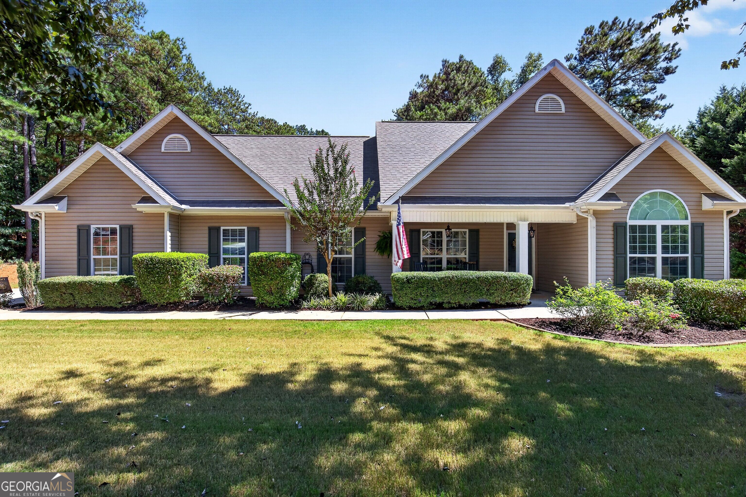 32 Meadows Creek Lane Property Photo 1