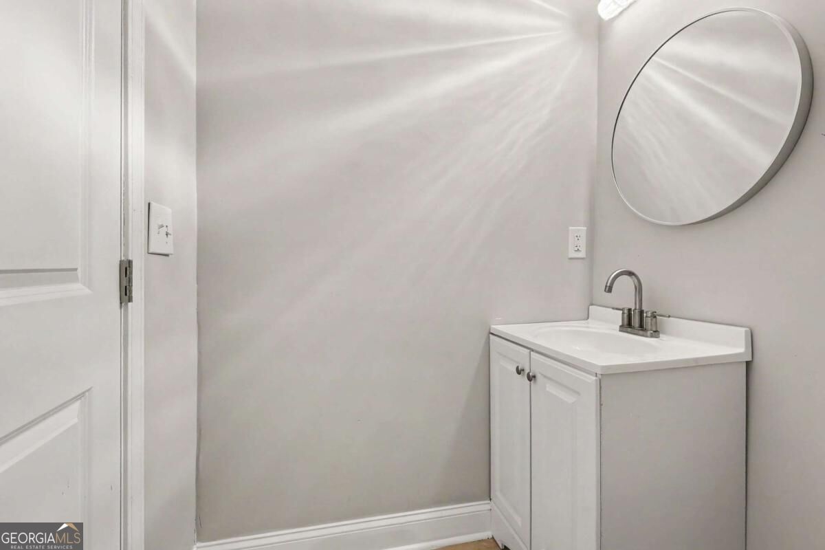 6010 Fieldcrest Drive Property Photo 26