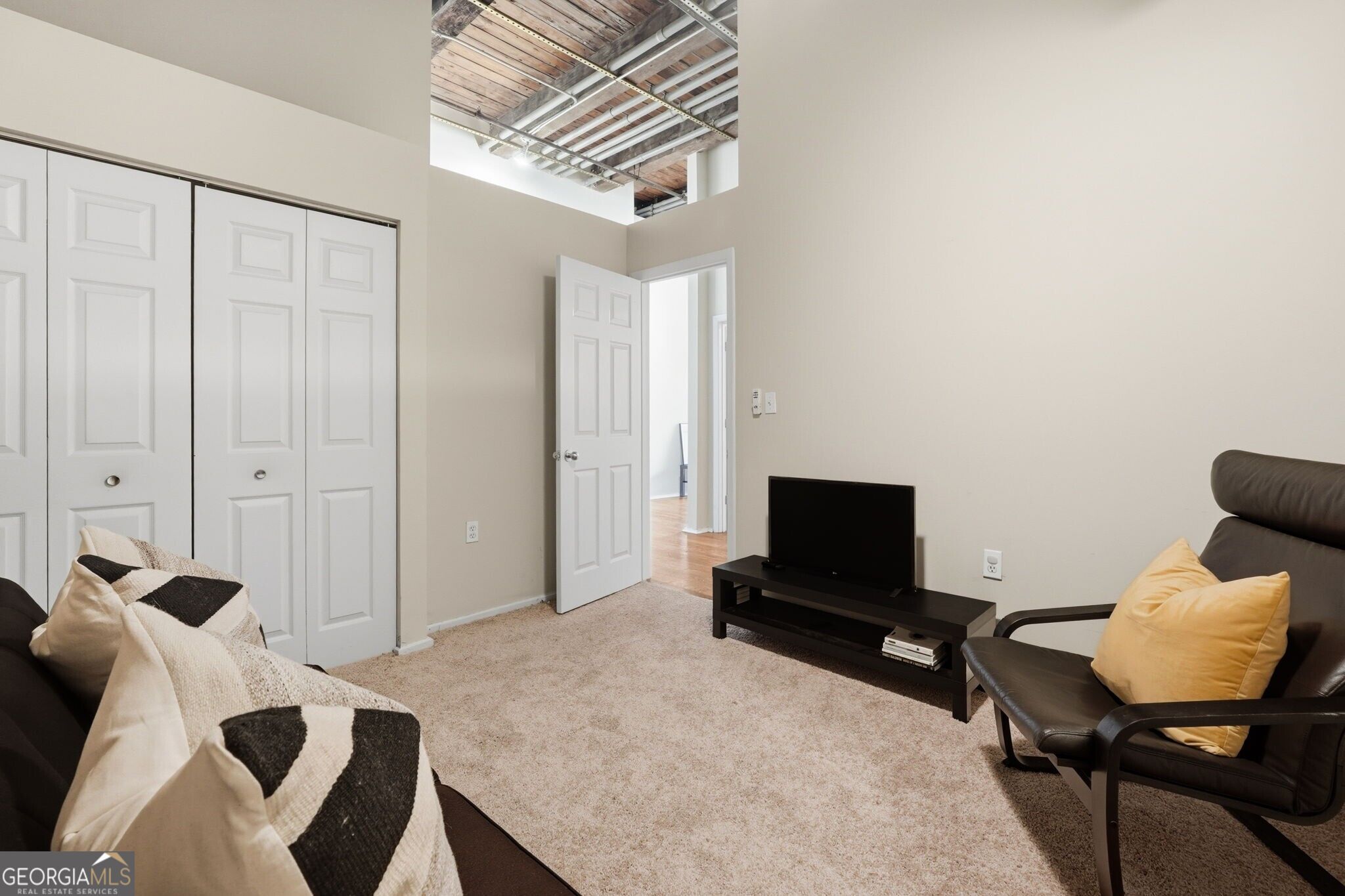 326 Nelson Street Sw # 205 Property Photo 6