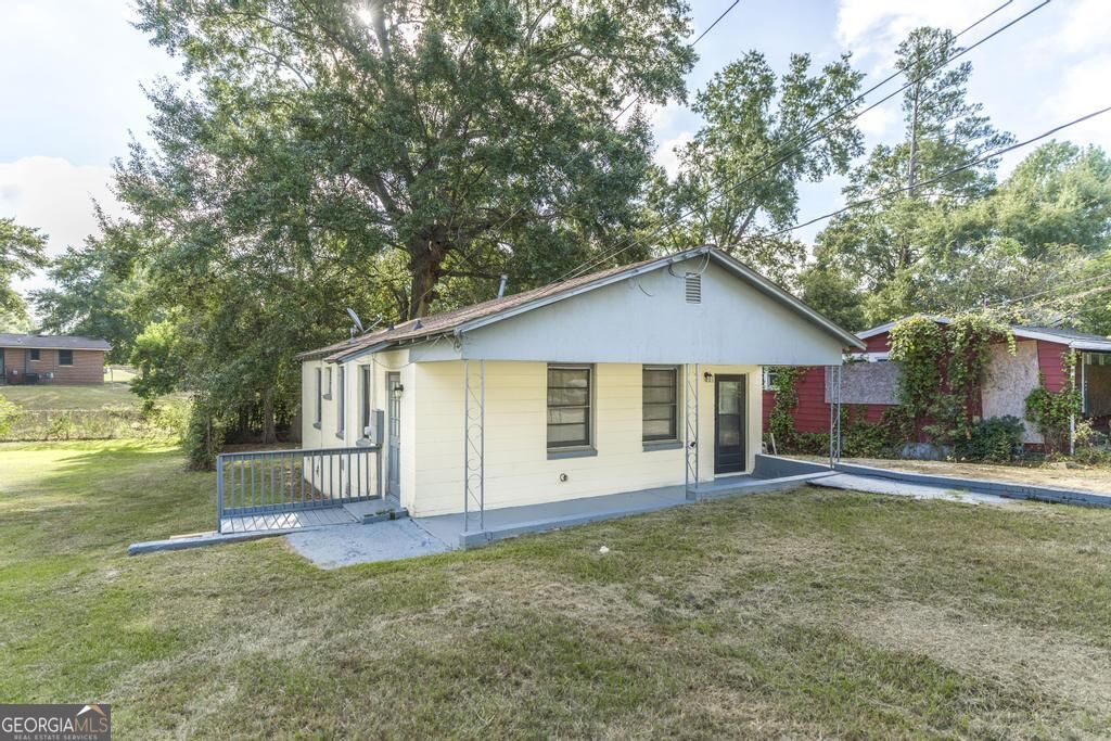 1782 Eveline Avenue Property Photo 1