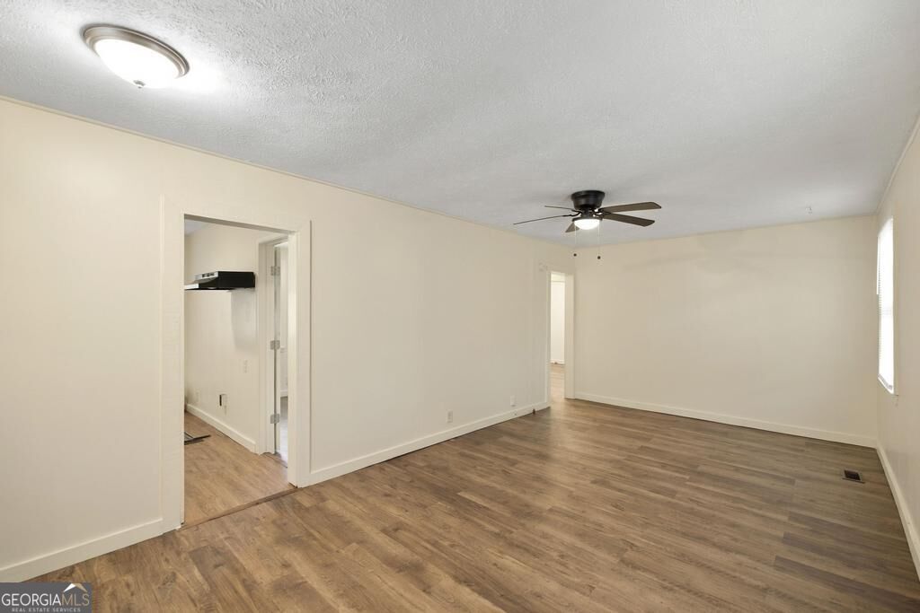 1782 Eveline Avenue Property Photo 5