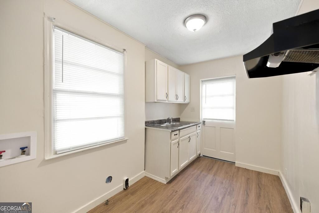 1782 Eveline Avenue Property Photo 9