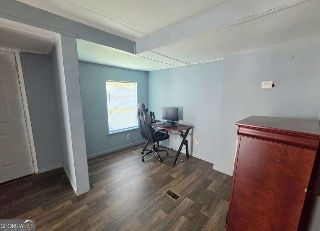 2804 Stuart Drive Property Photo 5