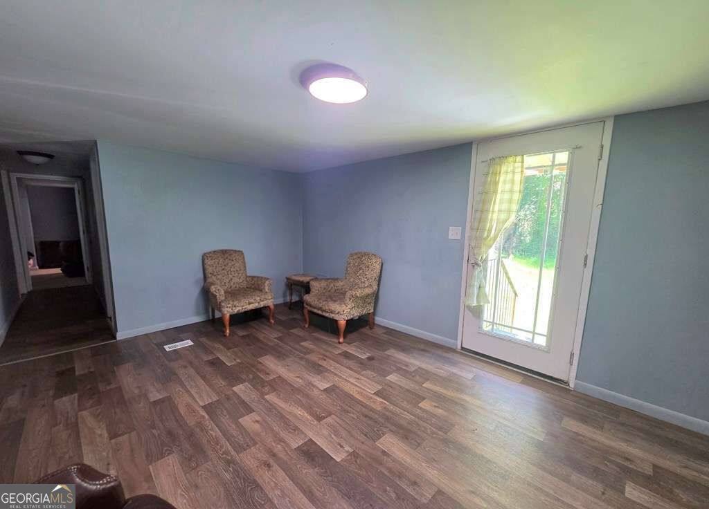 2804 Stuart Drive Property Photo 7