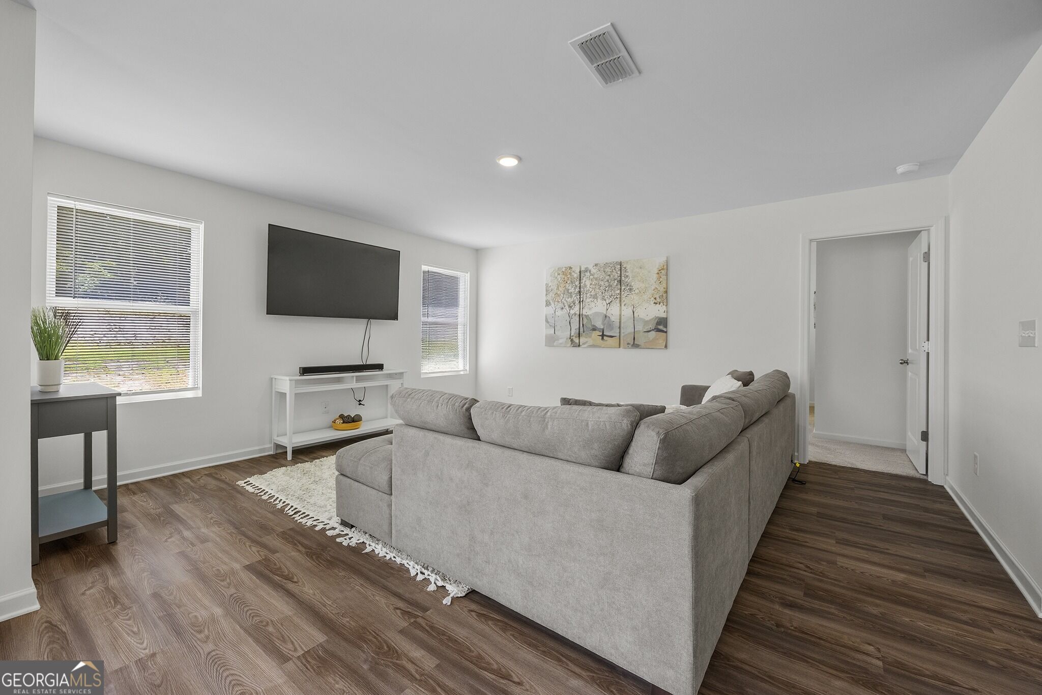 104 Dream Catcher Drive Property Photo 3