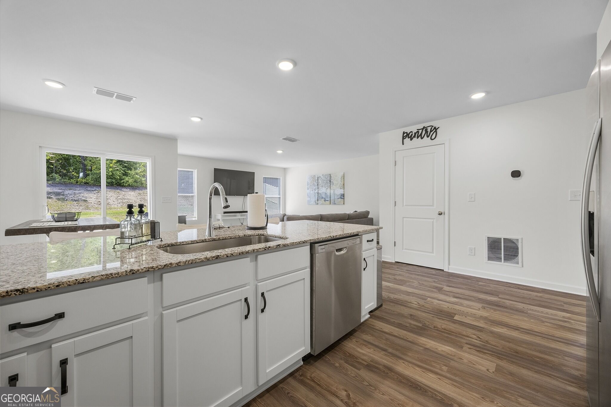 104 Dream Catcher Drive Property Photo 8
