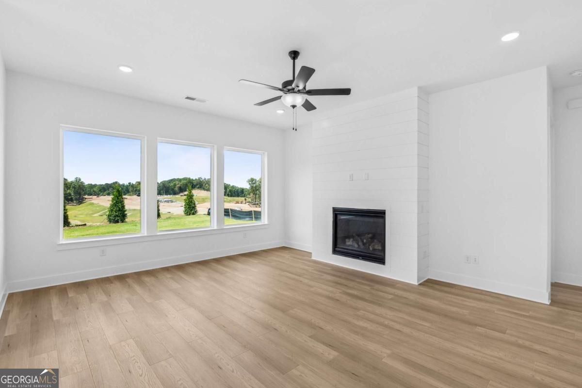 1403 Autumn Lake Drive Sw Property Photo 8