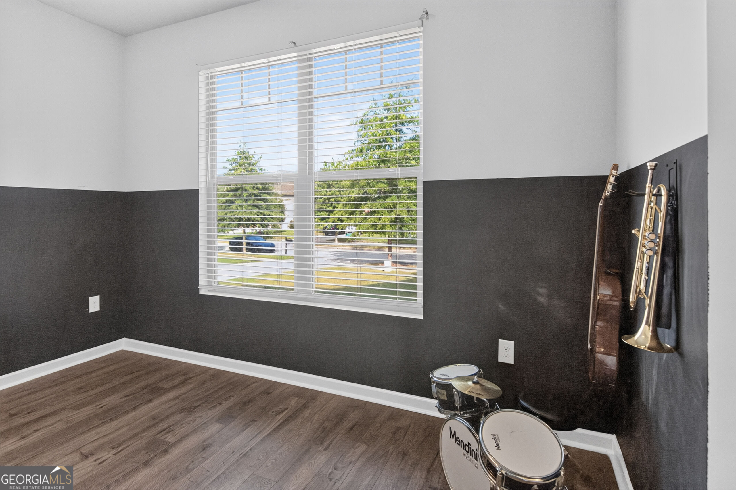 8045 Coleson Crossing Property Photo 8