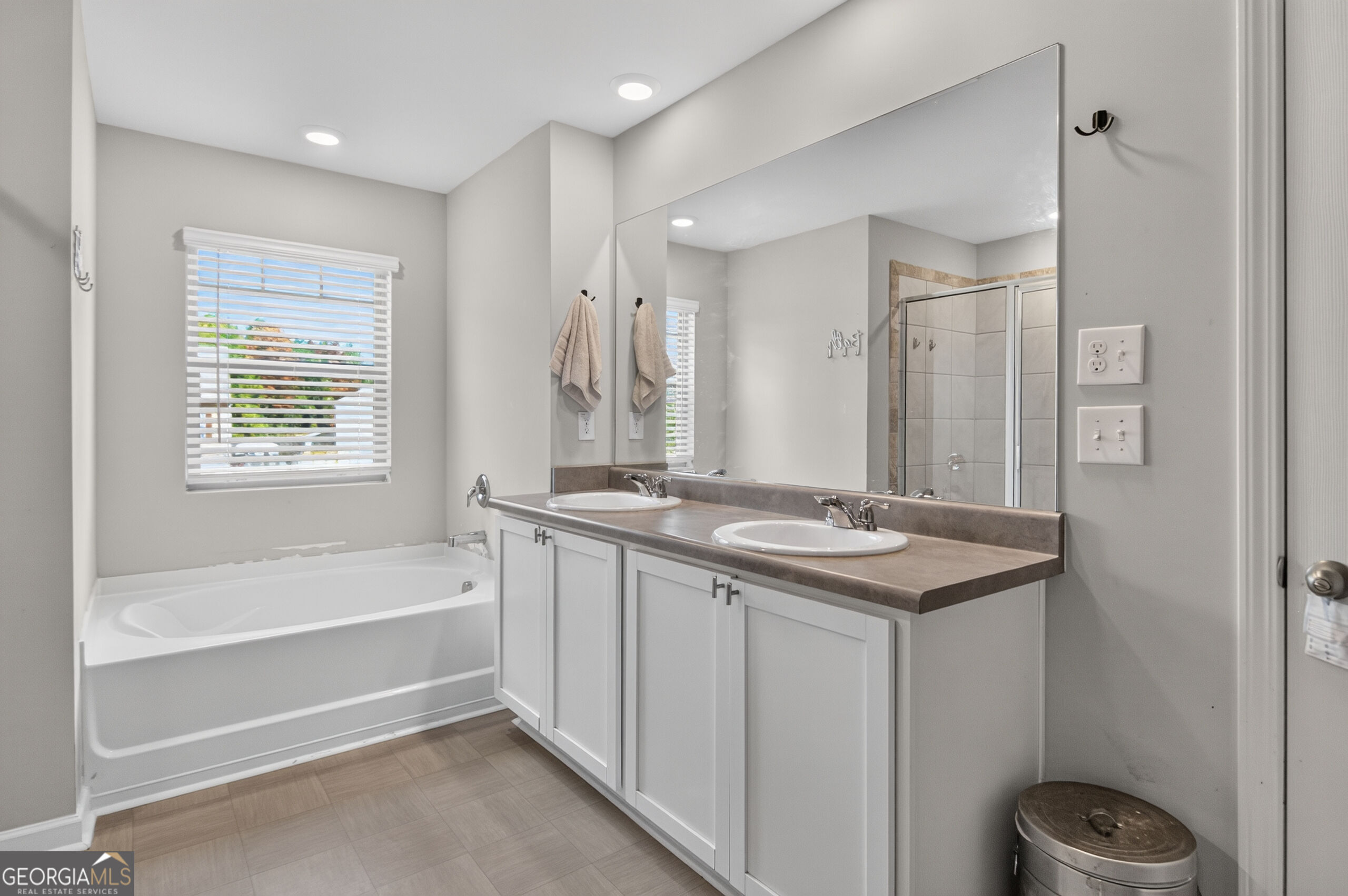 8045 Coleson Crossing Property Photo 23