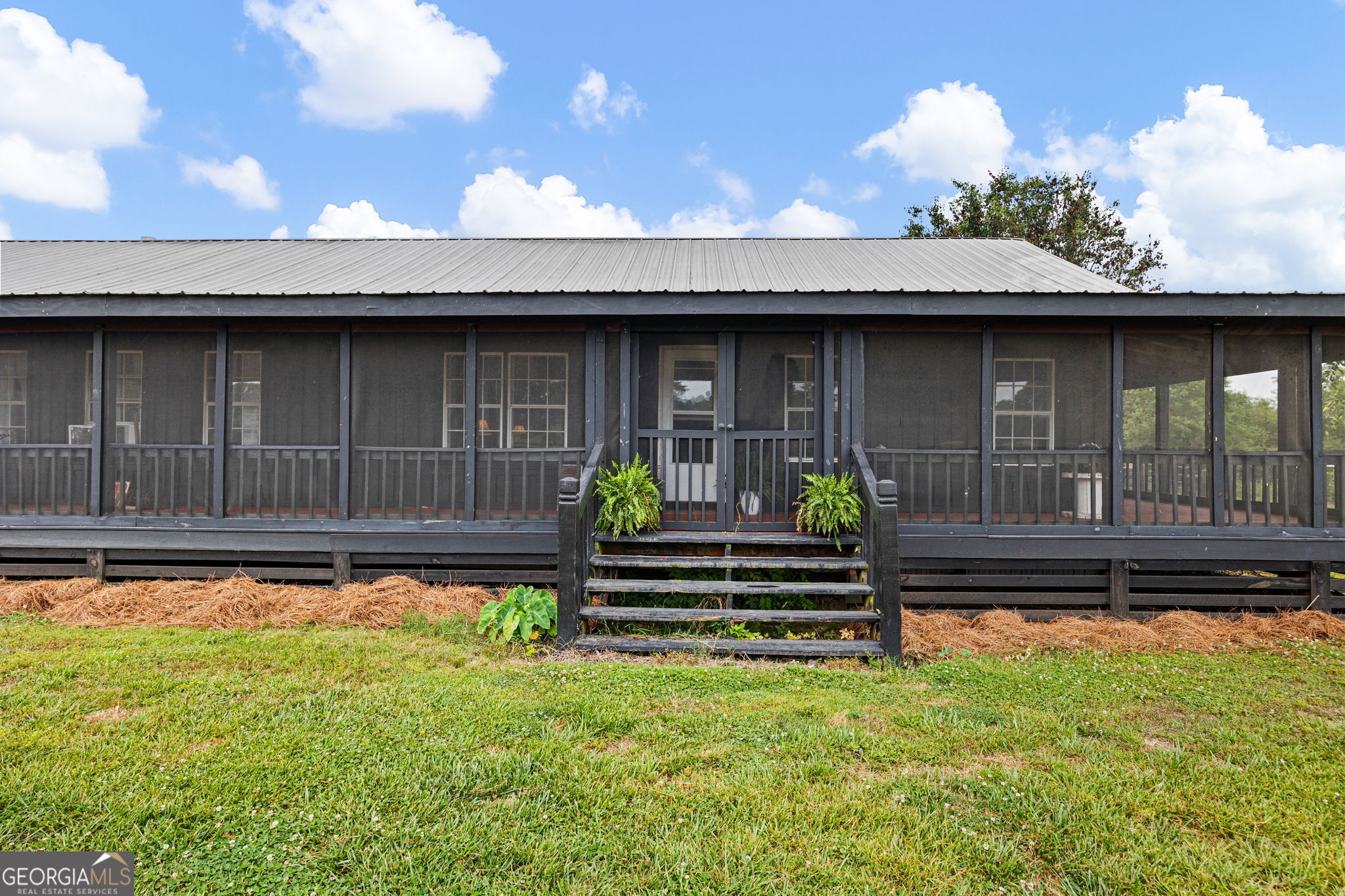 215 Erwin Road Property Photo 3