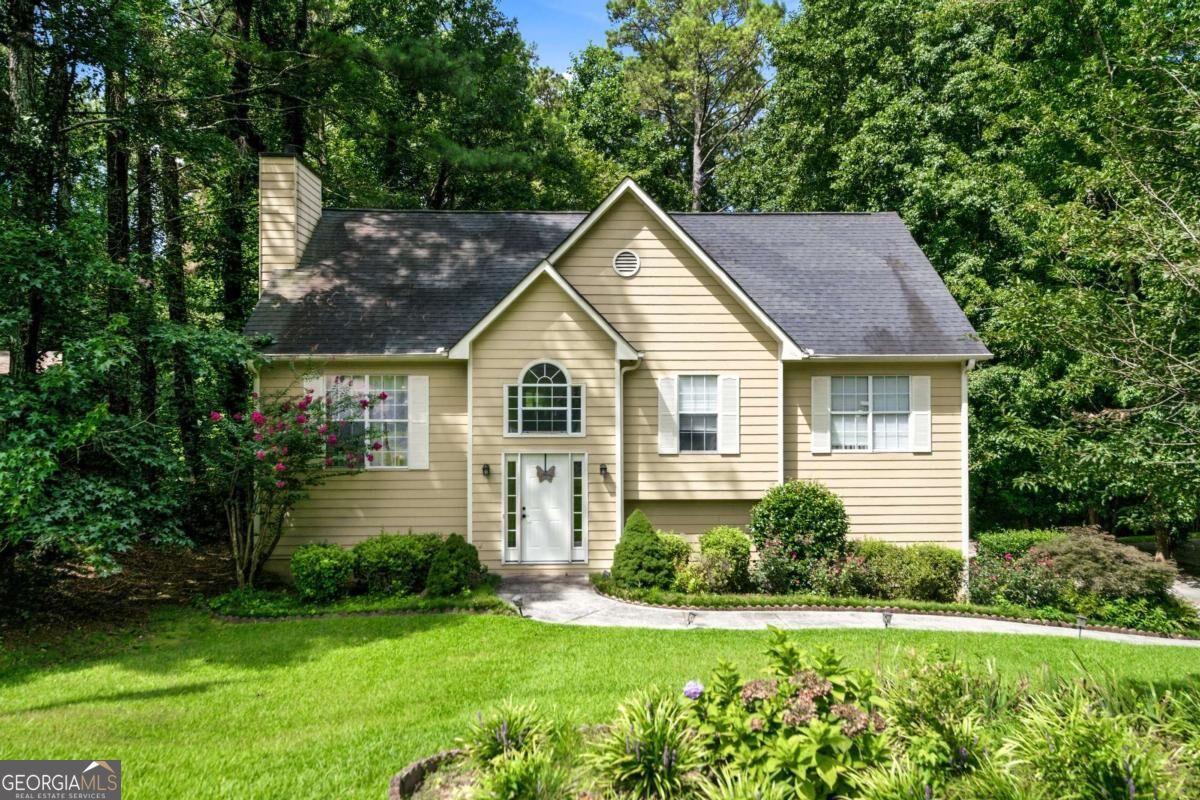 3941 Memorial Parkway Nw Property Photo 1