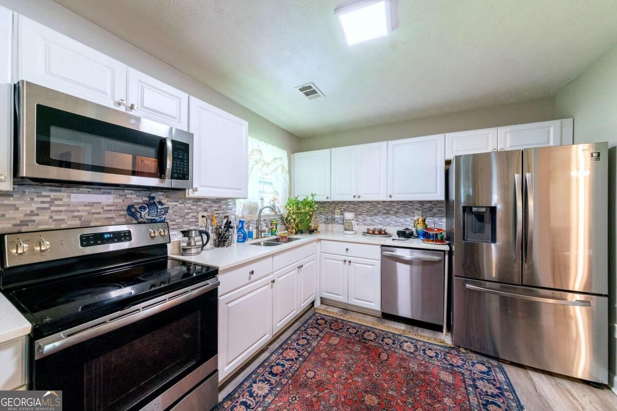 2985 Catalina Drive Property Photo 7
