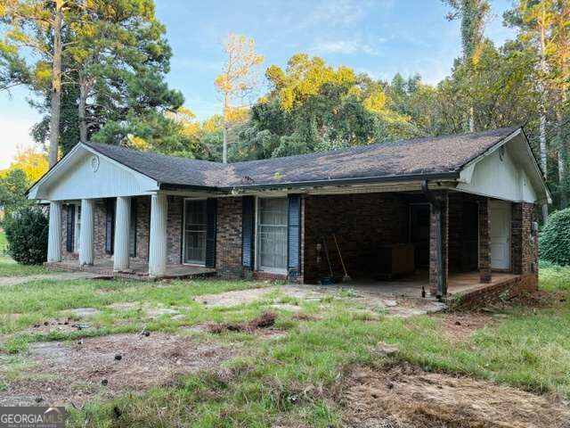 300 Tanners Bridge Road Property Photo 2