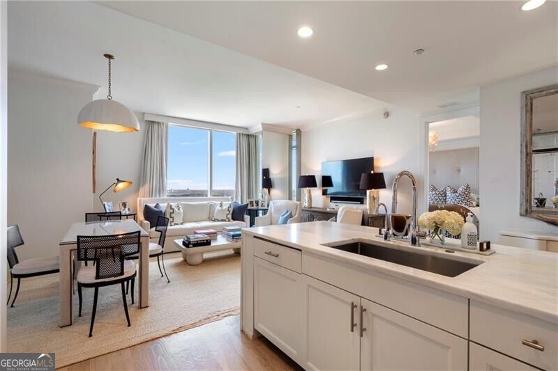 3630 Peachtree Road Ne # 2409 Property Photo 7