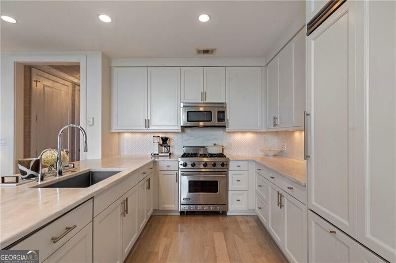 3630 Peachtree Road Ne # 2409 Property Photo 9