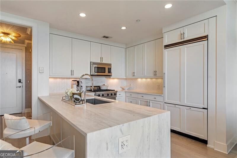 3630 Peachtree Road Ne # 2409 Property Photo 10