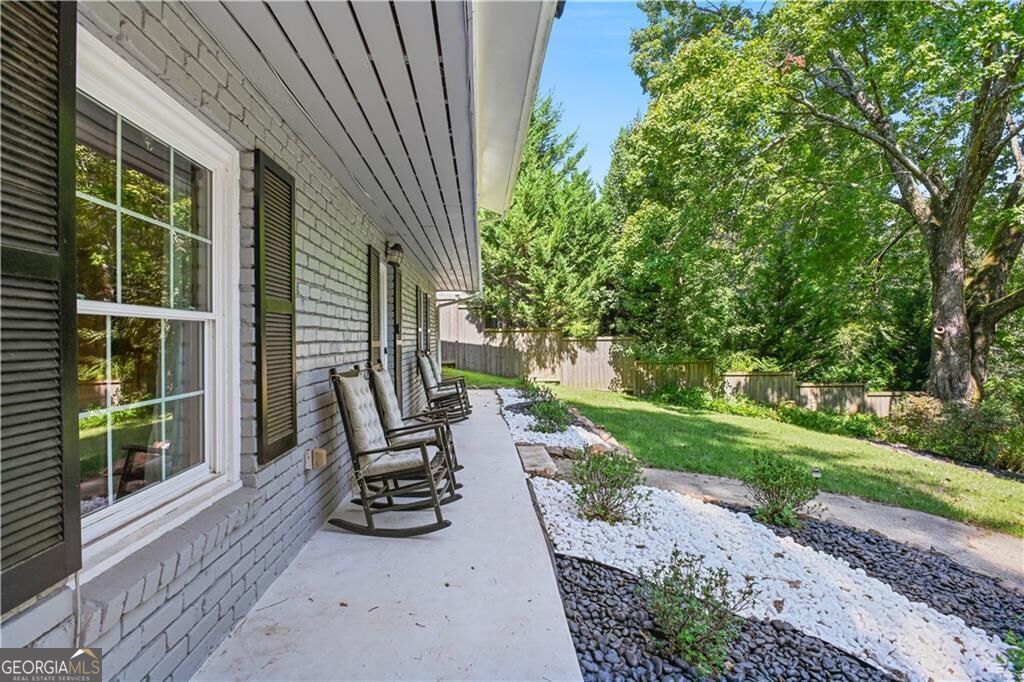 1708 Childerlee Lane Ne Property Photo 3