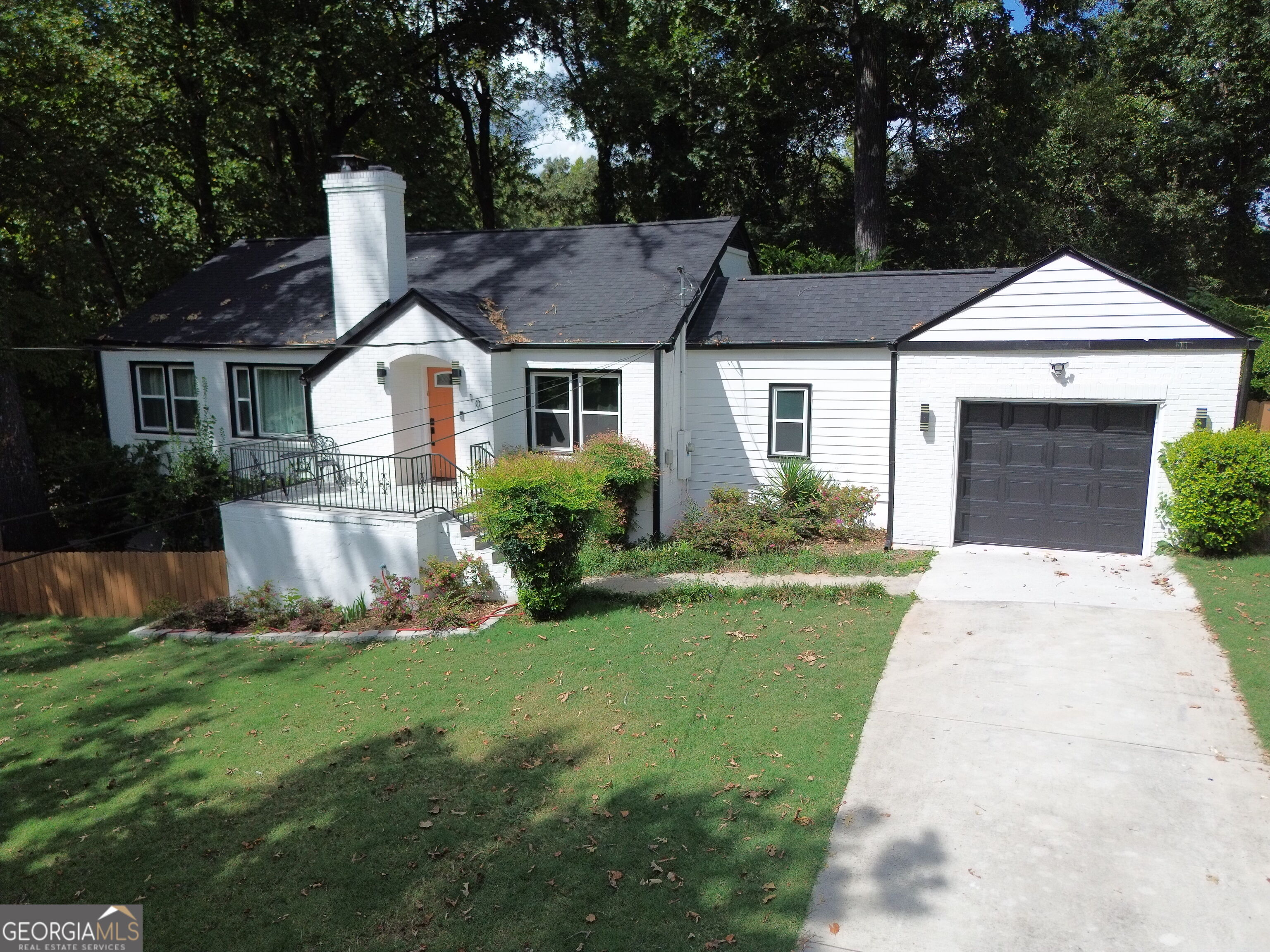 10 Claire Drive Se Property Photo 2