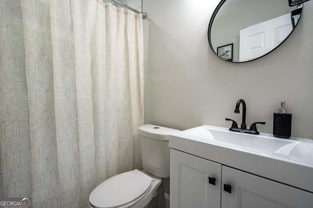 831 Catherine Street Property Photo 13