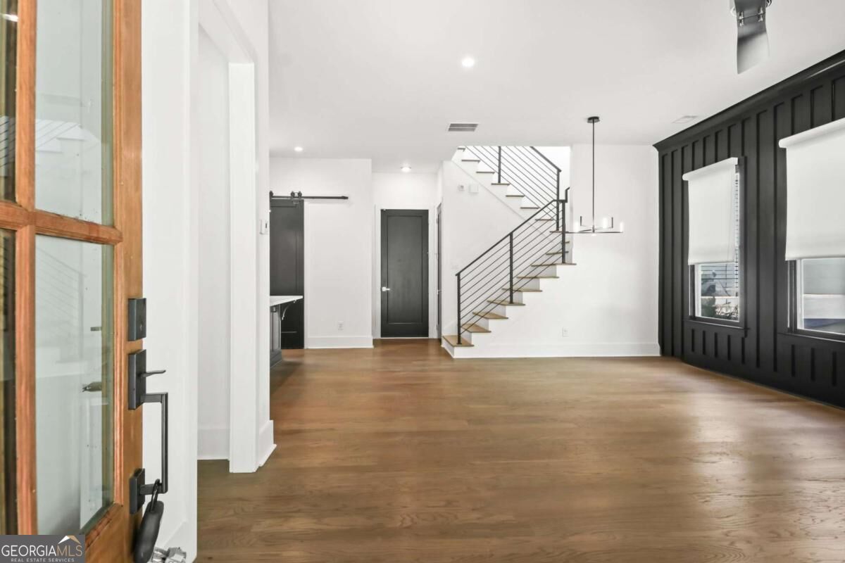 1241 Bridges Avenue Sw # A Property Photo 4
