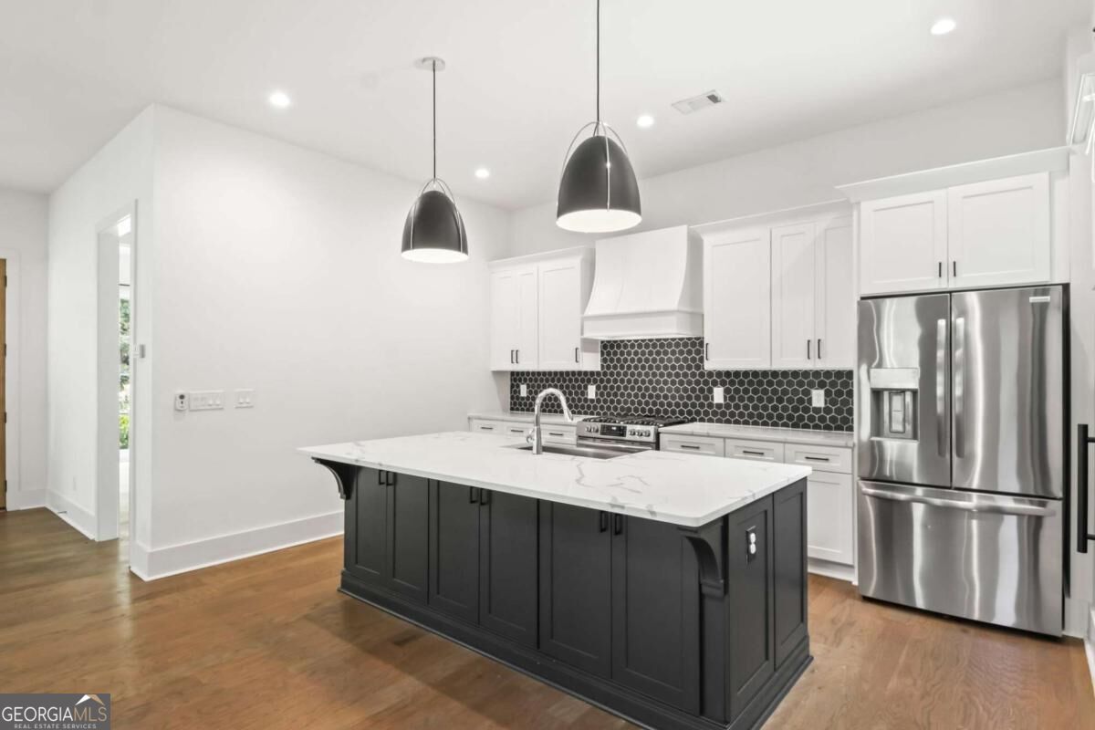 1241 Bridges Avenue Sw # A Property Photo 8