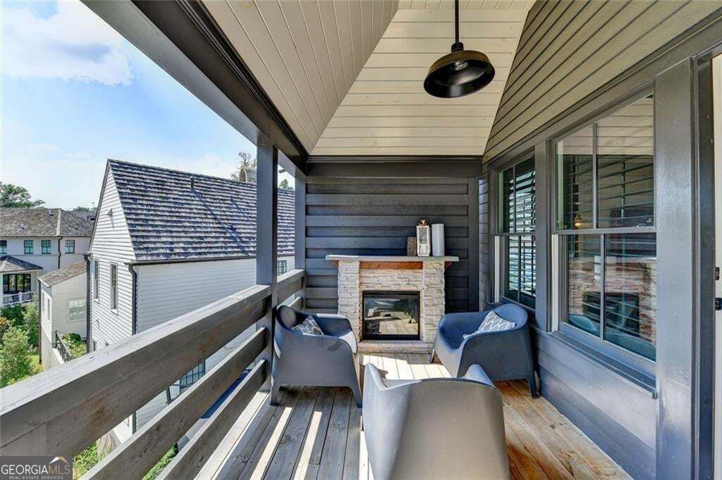2555 Brook Run Property Photo 8