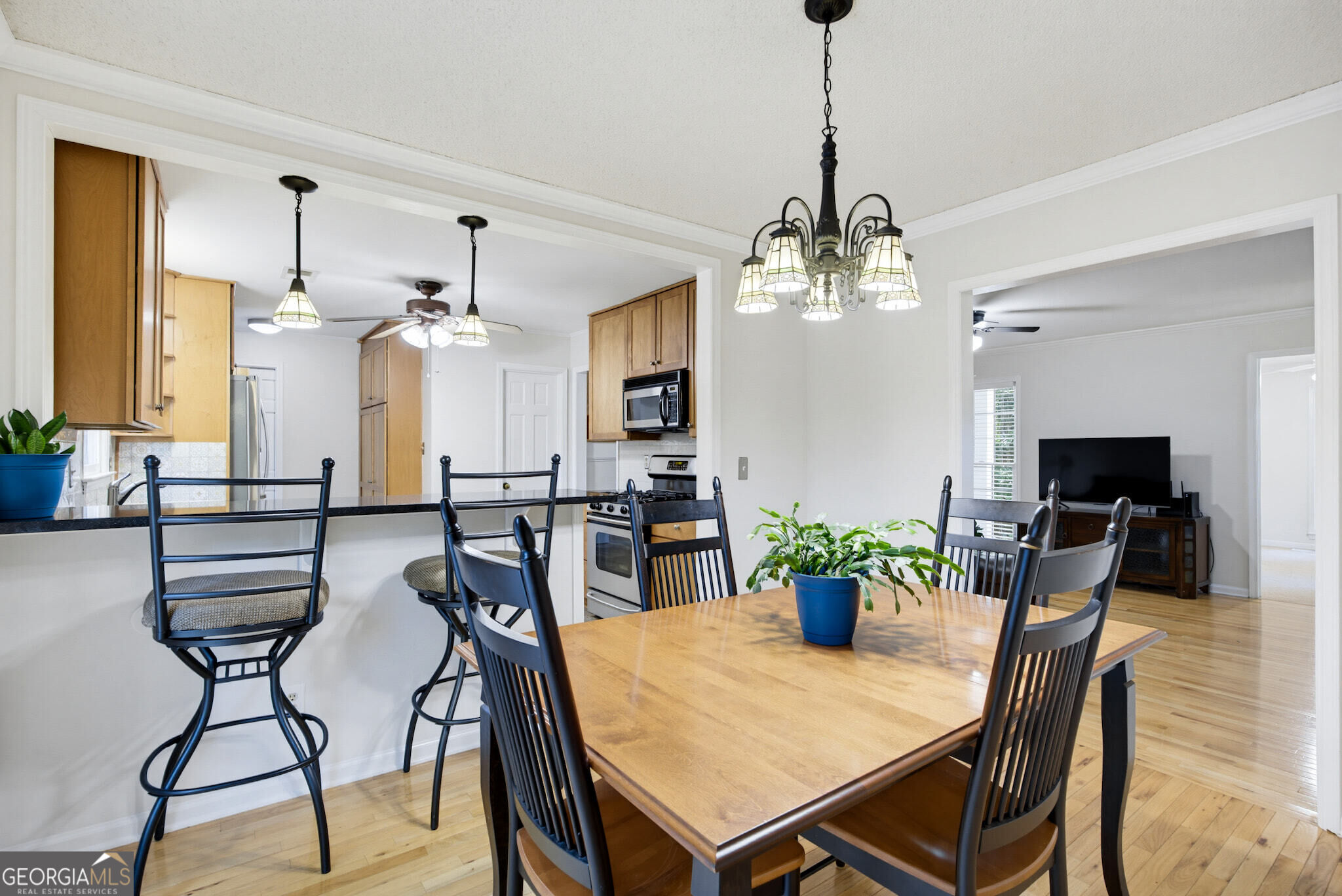 3657 Tinsley Place Property Photo 14