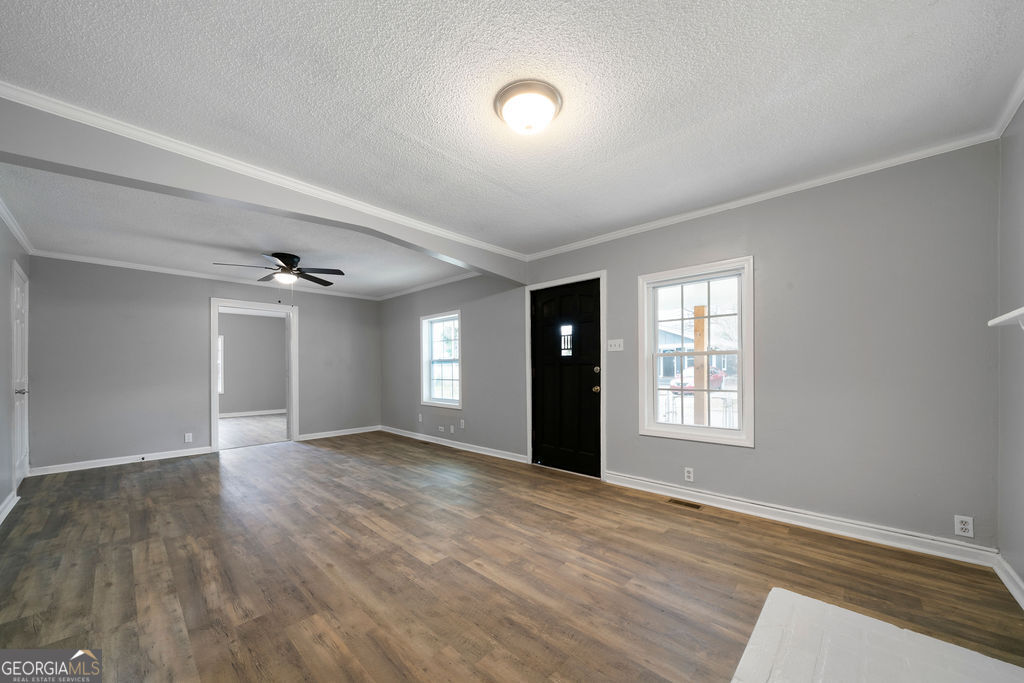 34 E 16th Street Sw Property Photo 9