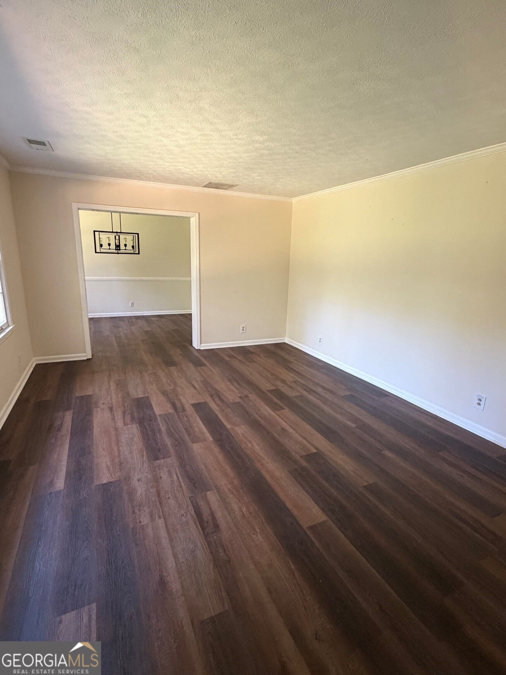 807 Piney Woods Drive Property Photo 3