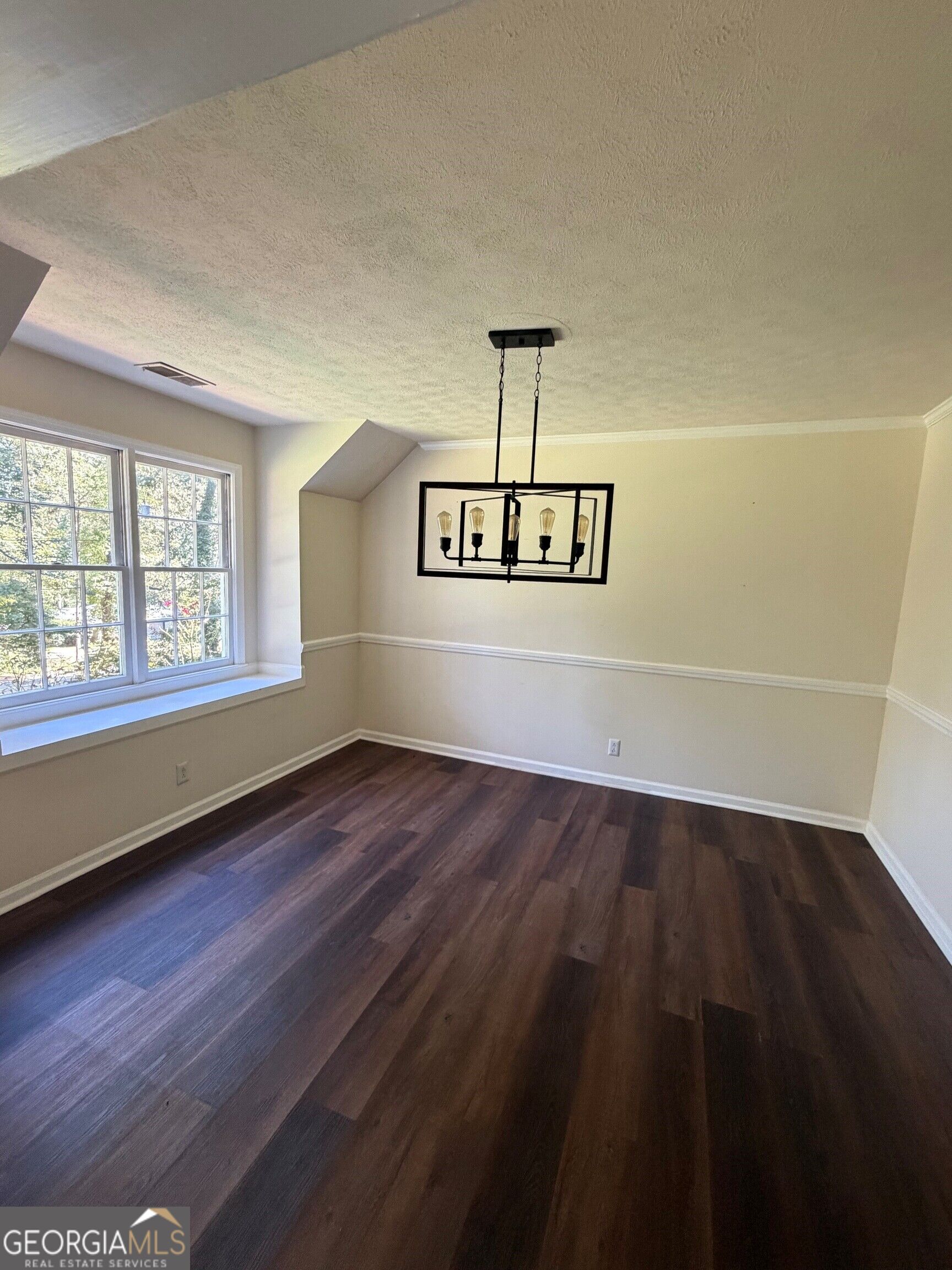 807 Piney Woods Drive Property Photo 4