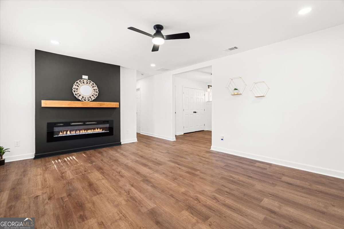 3770 Larkspur Terrace Property Photo 3