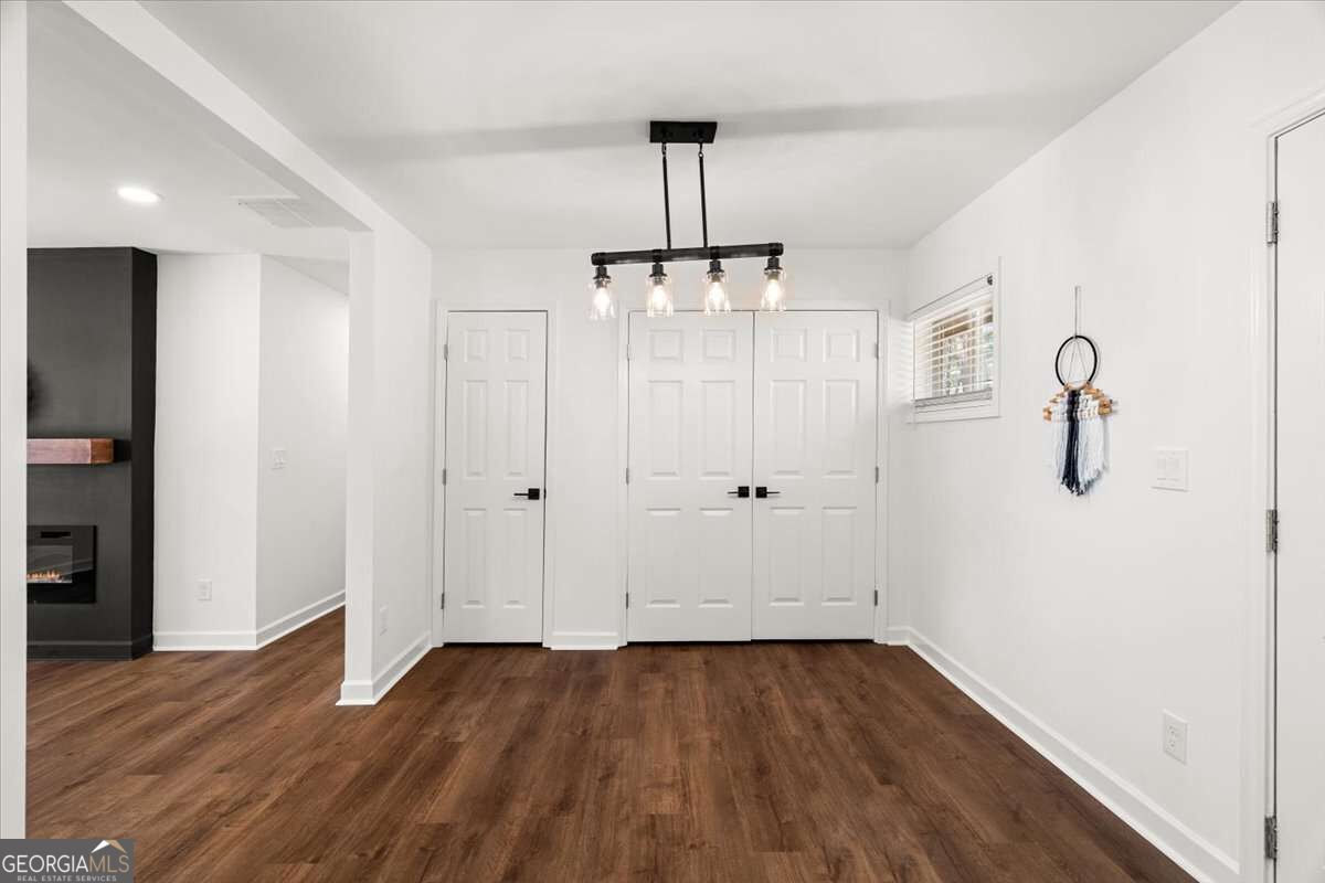 3770 Larkspur Terrace Property Photo 10