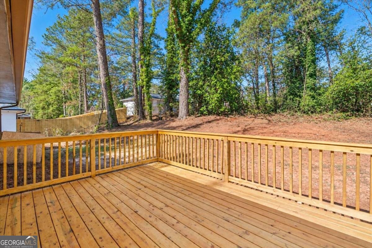 3770 Larkspur Terrace Property Photo 24