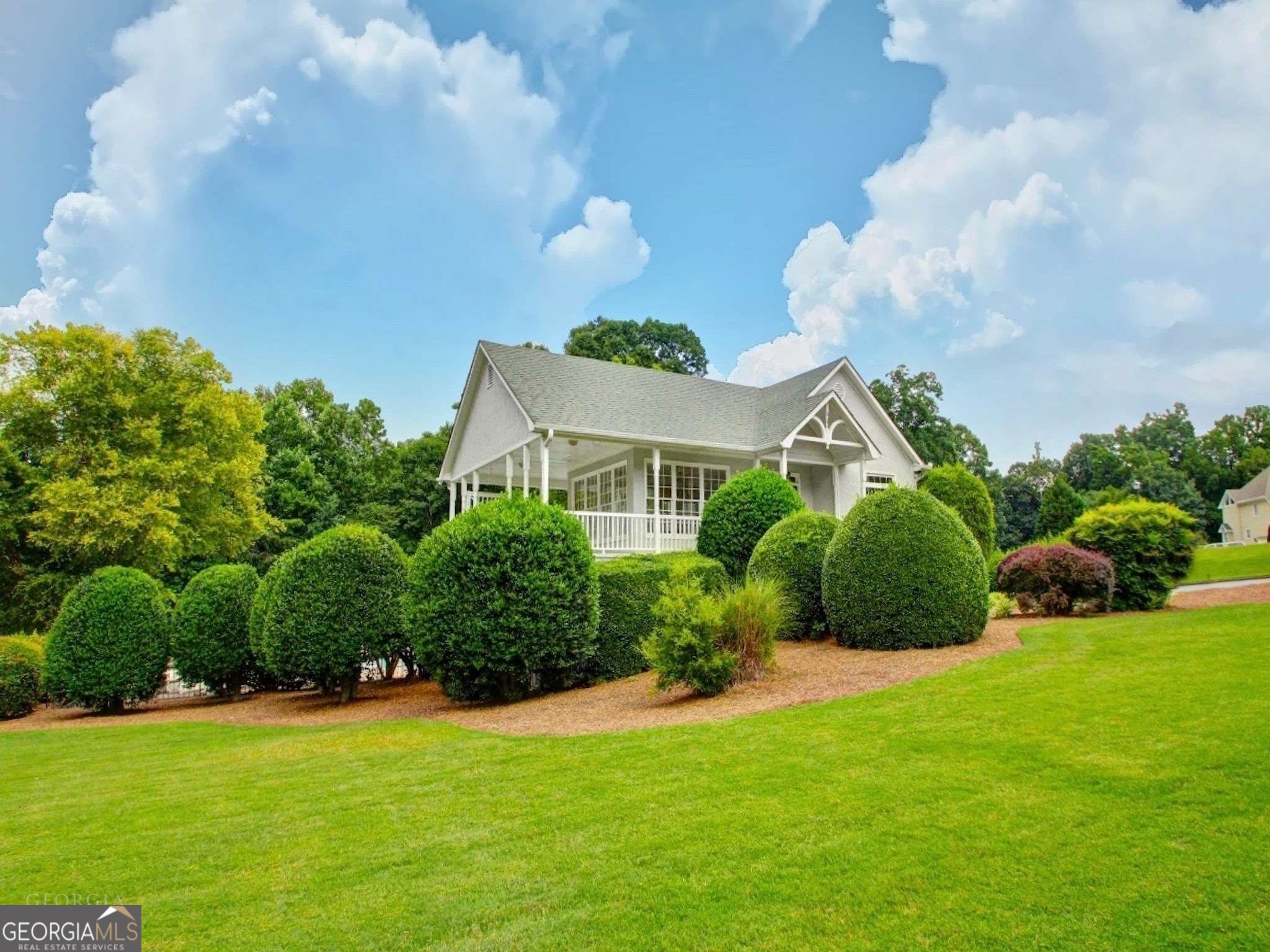 150 Kylemore Pass Property Photo 6