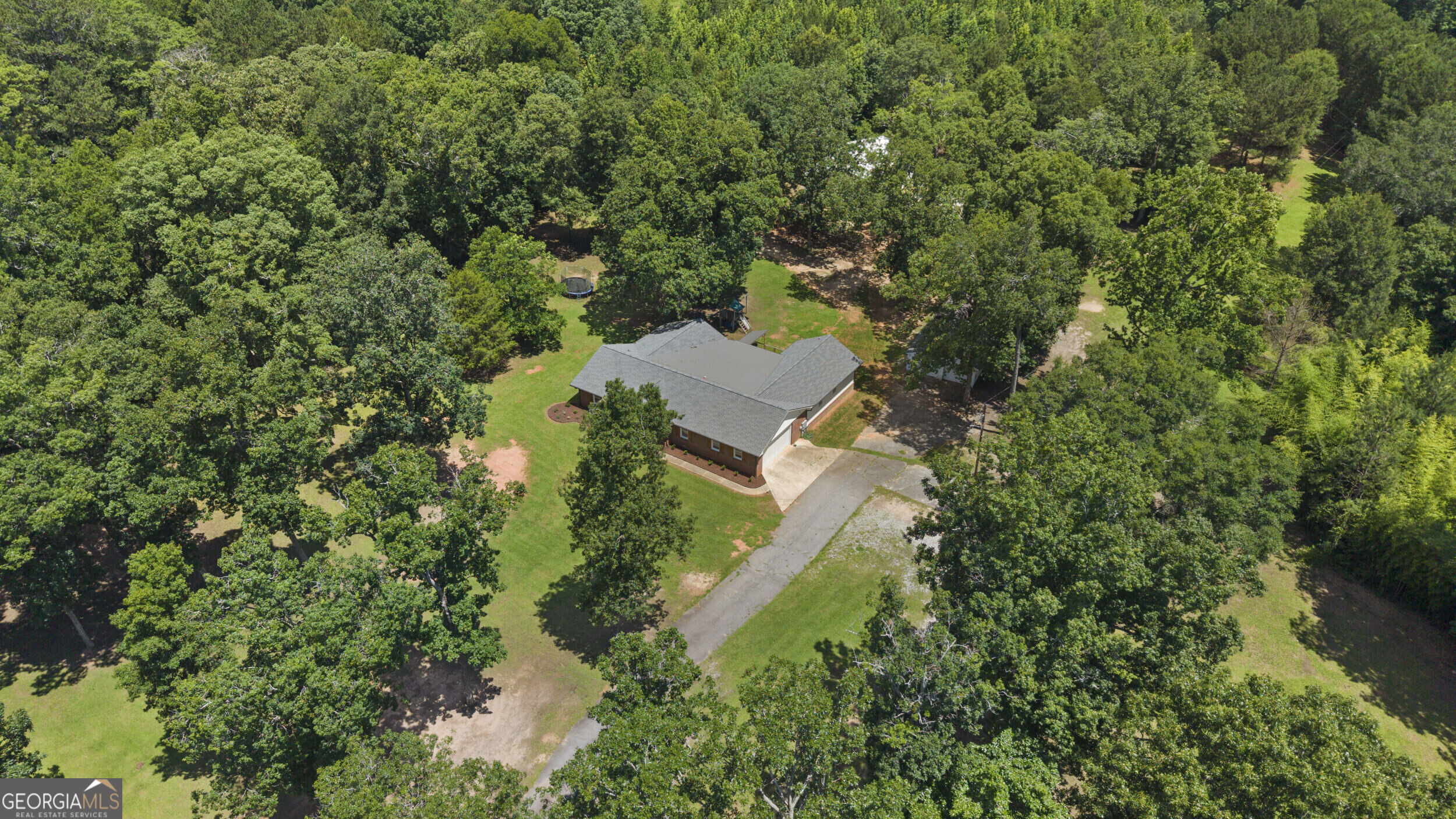 104 E Oak Street Property Photo 47
