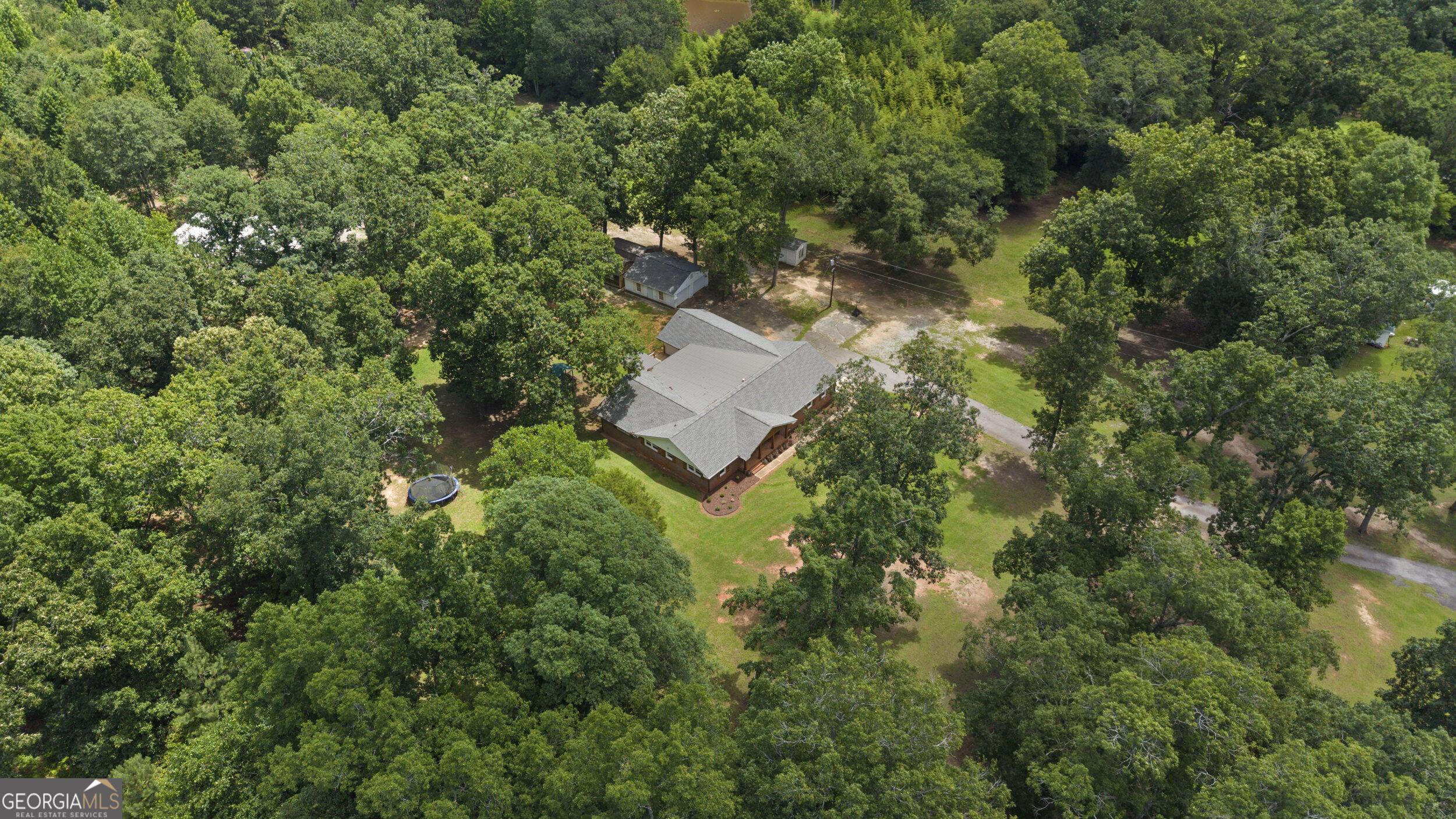 104 E Oak Street Property Photo 49