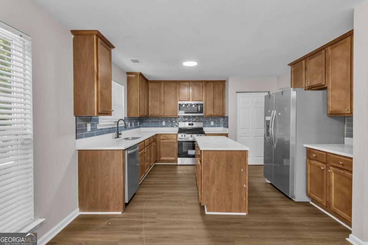 260 Hudson Ridge Property Photo 3