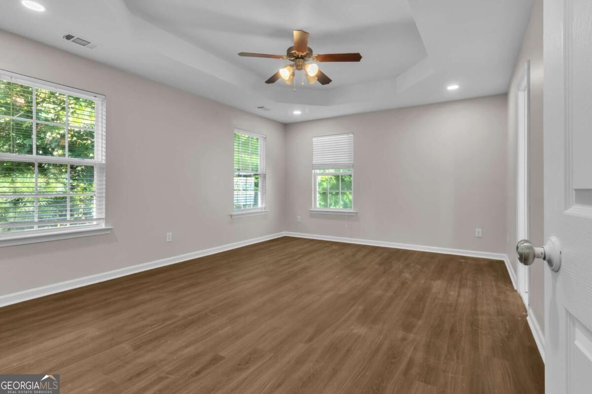 260 Hudson Ridge Property Photo 4