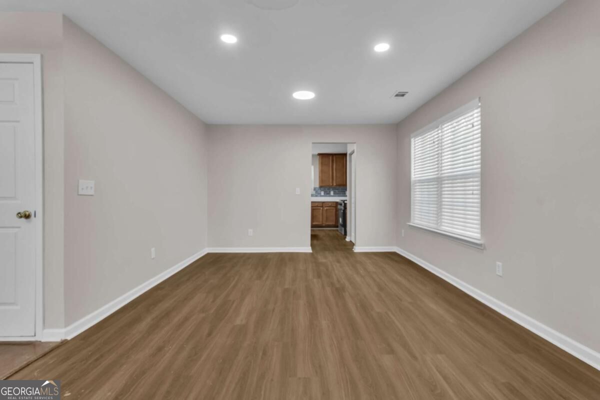 260 Hudson Ridge Property Photo 6