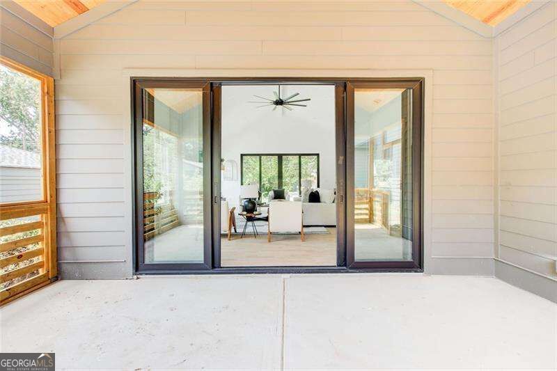 4043 Comanche Drive Property Photo 16
