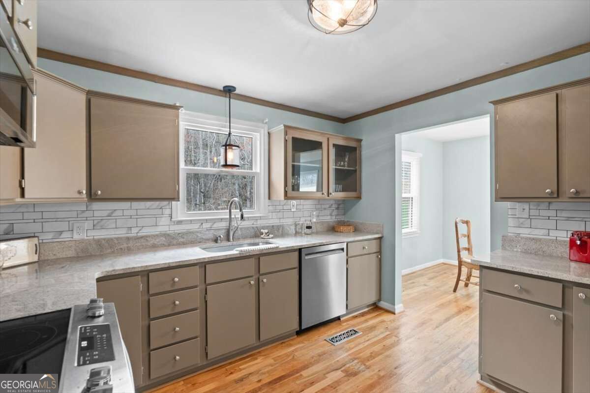 395 Heard Road Property Photo 52