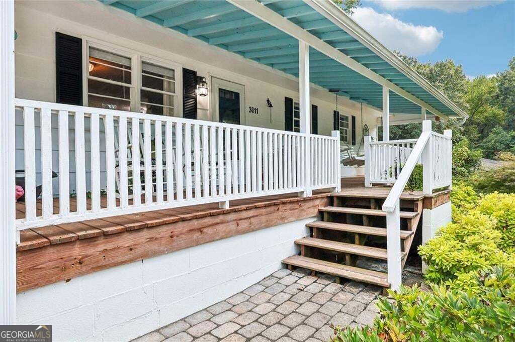 3011 Lawton Lane Property Photo 4