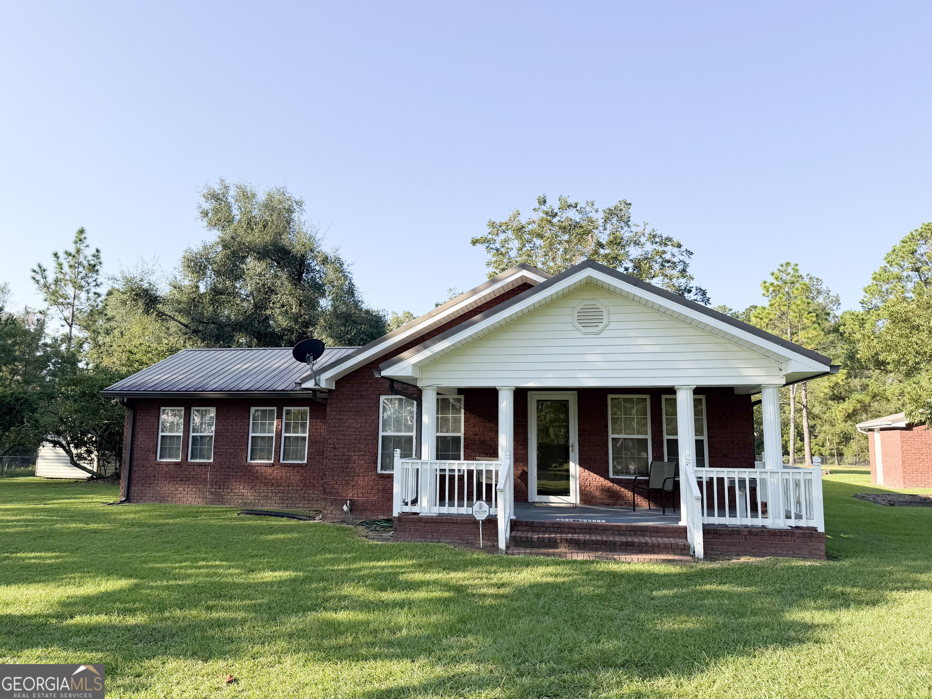 1182 E Us Hwy 280 Property Photo 1